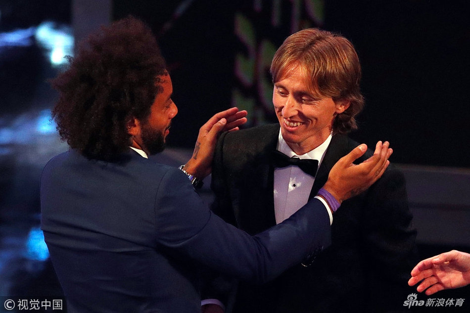 莫德里奇问鼎FIFA足球先生全纪录