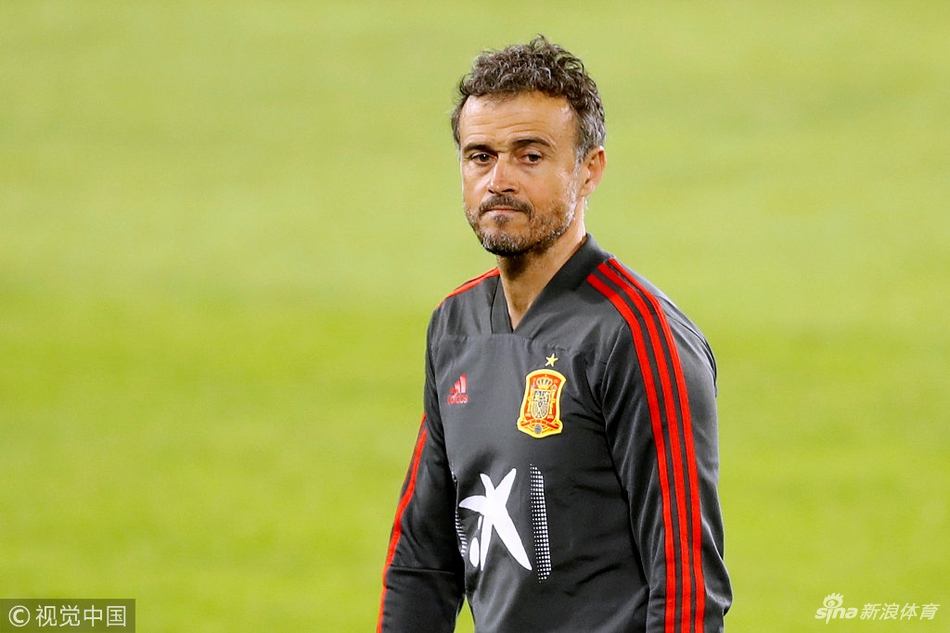 恩里克指挥训练