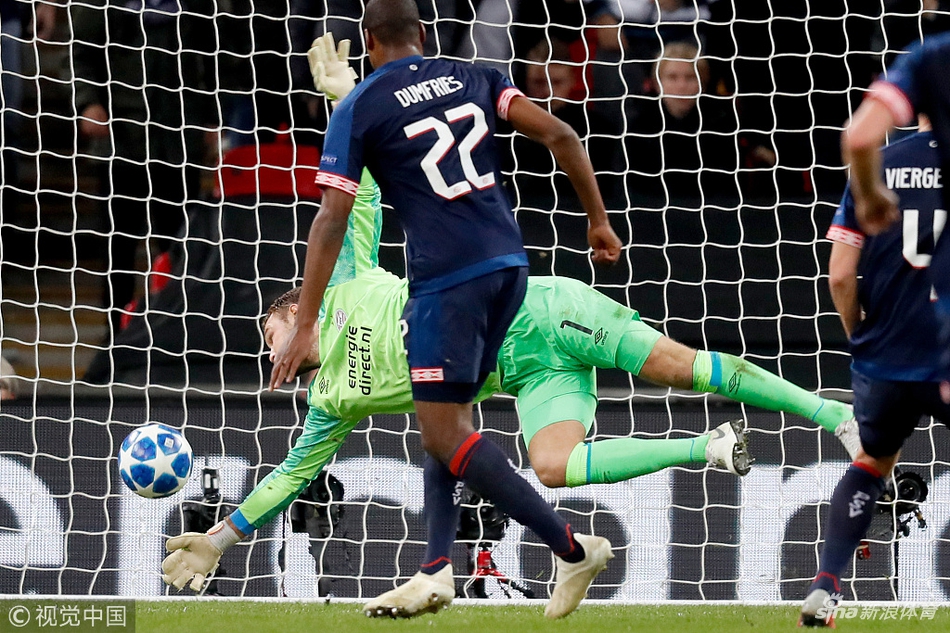 佐伊特开挂扑救