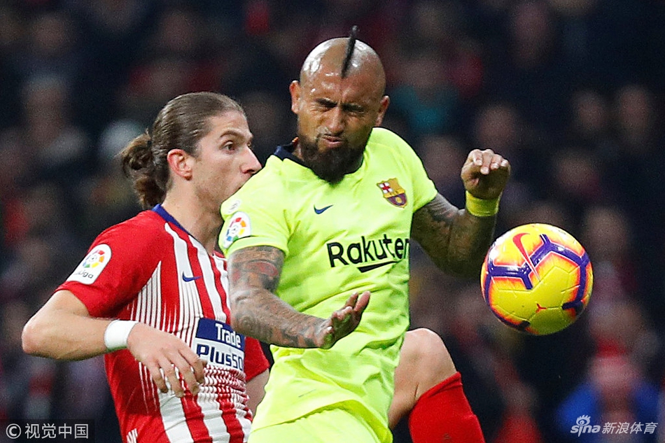 比达尔神情“痛苦”