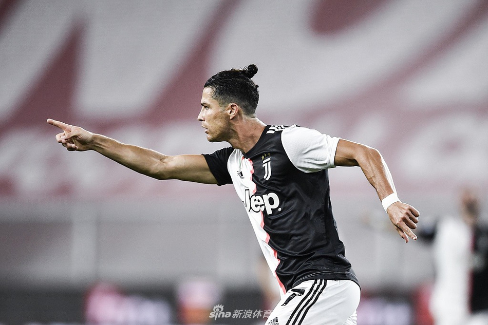 [意甲]热那亚1-3尤文 C罗轰进世界波