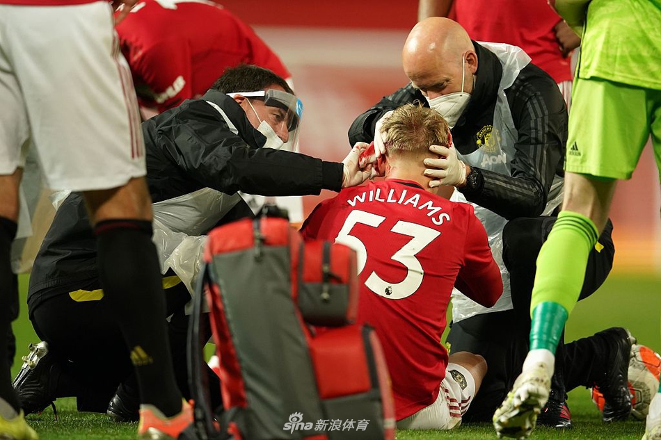 [英超]压哨丢球！曼联2-2南安普敦