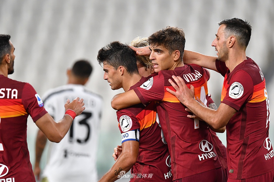 [意甲]尤文1-3罗马 主场捧杯狂欢