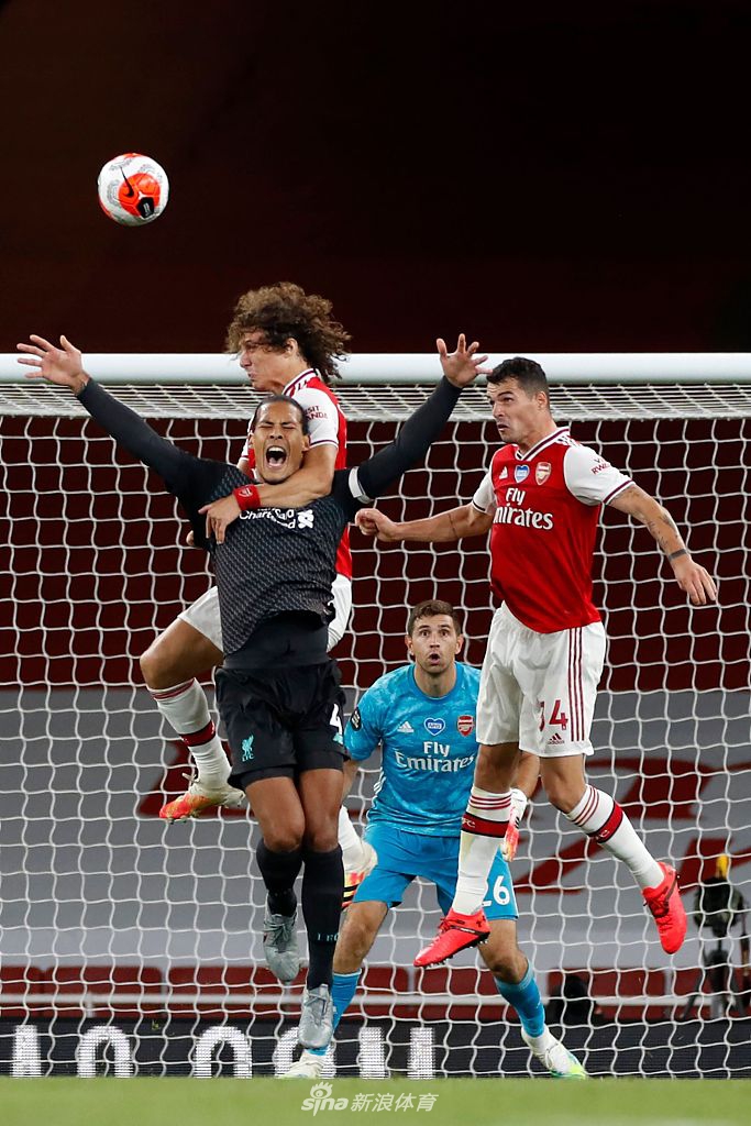 [英超]阿森纳2-1利物浦 拉卡泽特传射