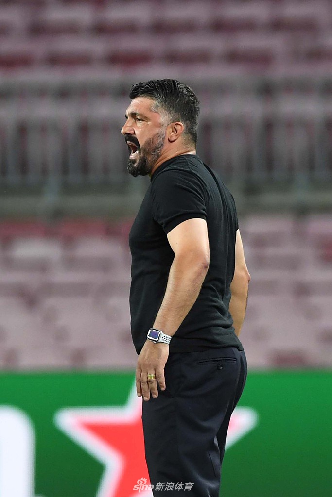 [欧冠]巴萨3-1那不勒斯 梅西天神下凡