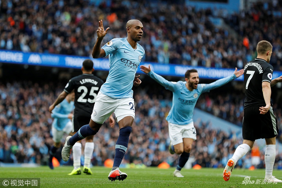 费尔南迪尼奥远射破门