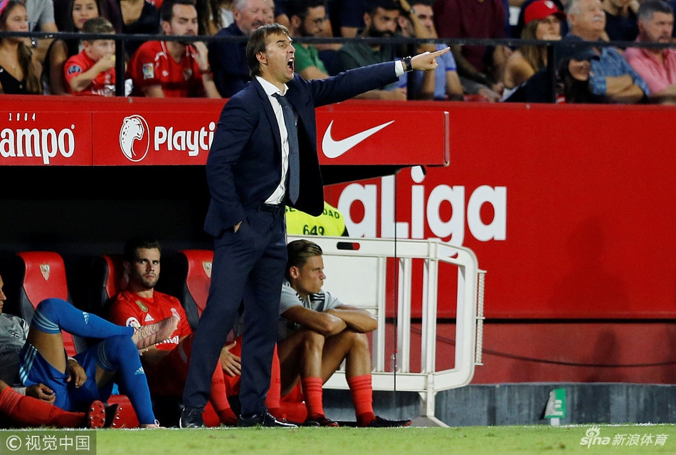 洛佩特吉高声指挥