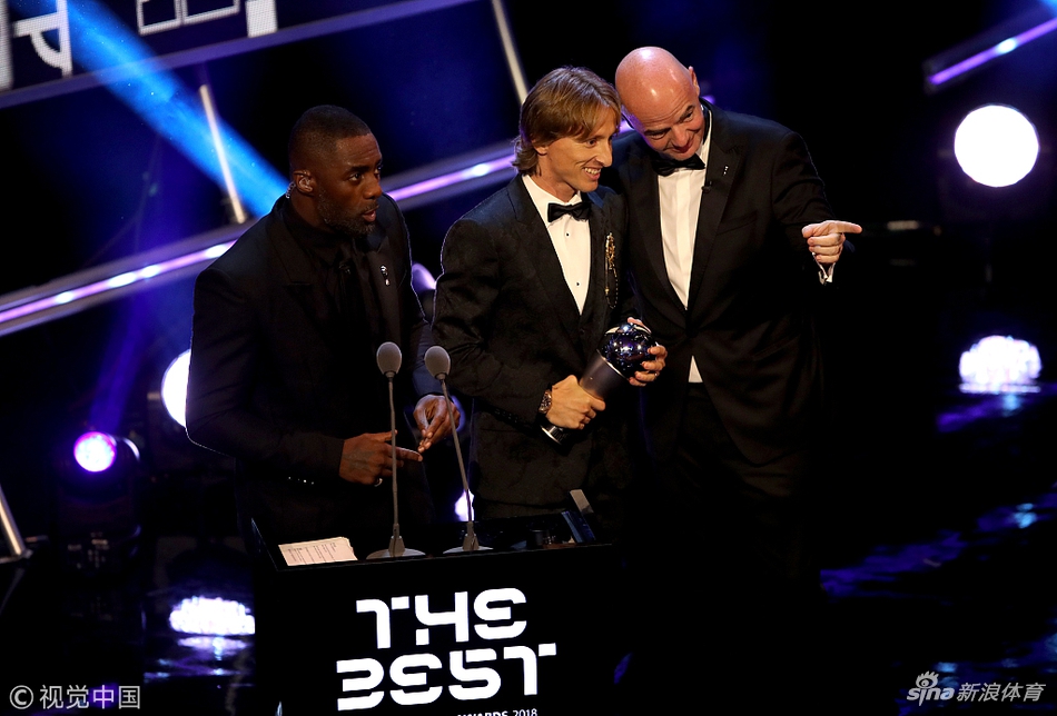 莫德里奇问鼎FIFA足球先生全纪录