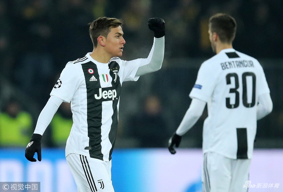 迪巴拉挥拳庆祝