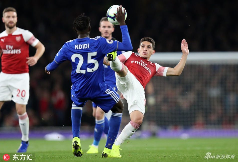 托雷拉隔空抢断