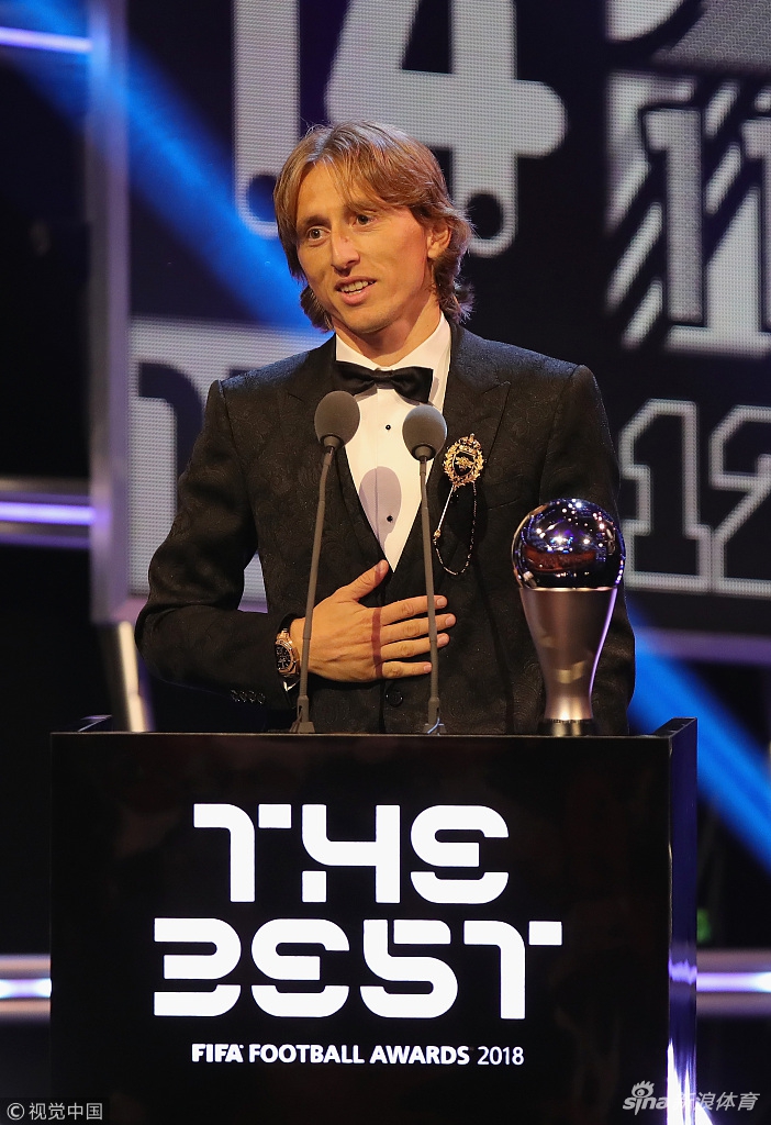 莫德里奇问鼎FIFA足球先生全纪录
