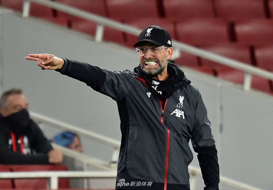 [英超]阿森纳2-1利物浦 拉卡泽特传射