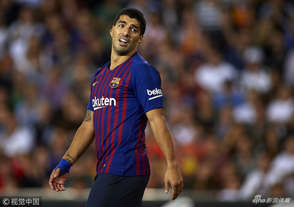 苏亚雷斯一脸无奈