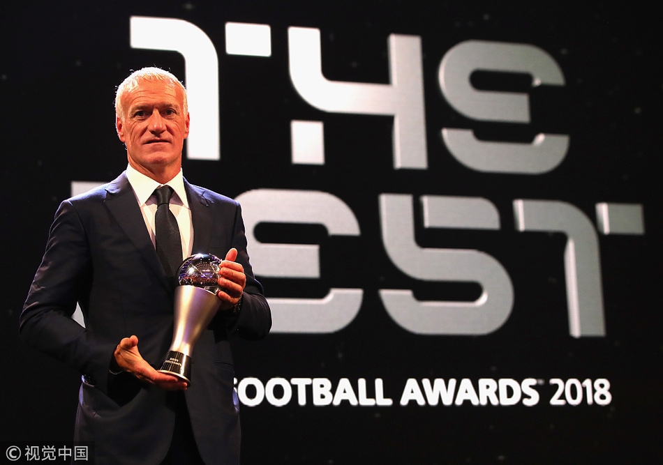 最佳男足教练：德尚