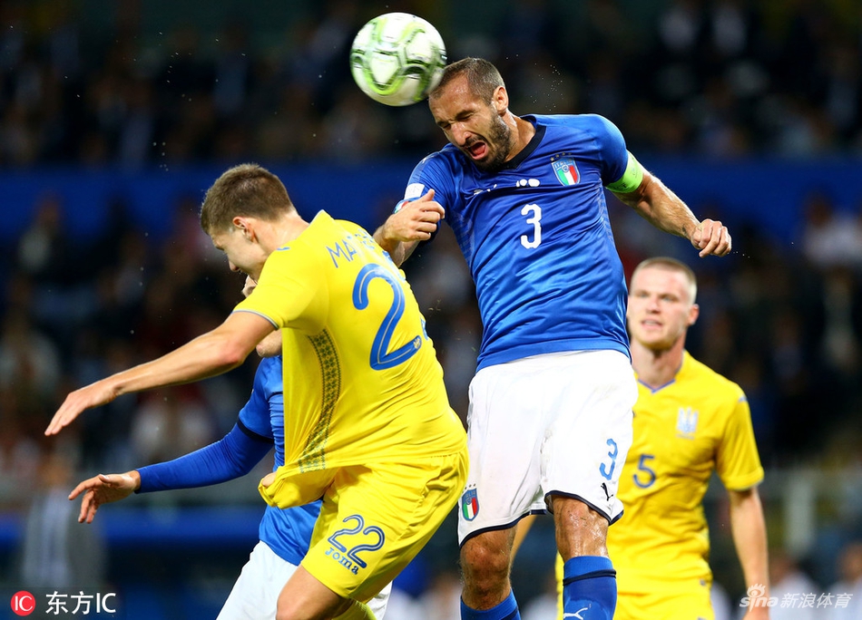 博努奇跃起争顶