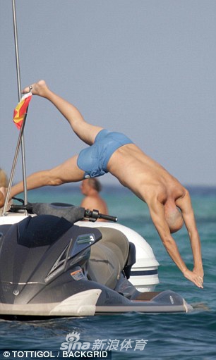 齐达内在海上照样是大师