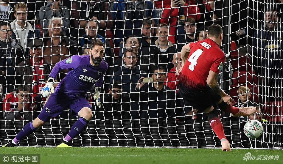 菲尔・琼斯点球射失