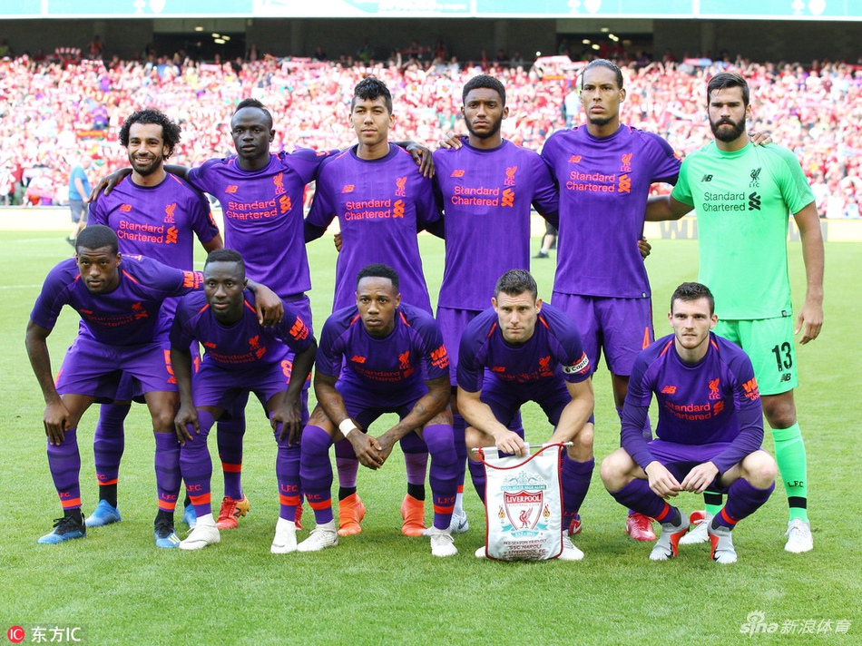 利物浦赛前全家福