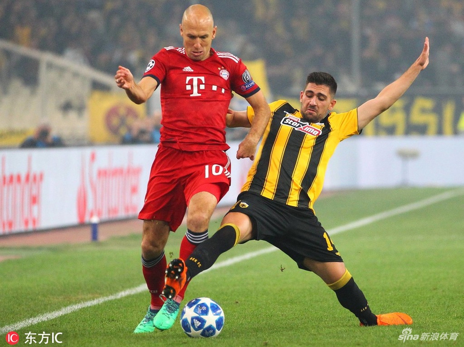 罗本突破遭拦截