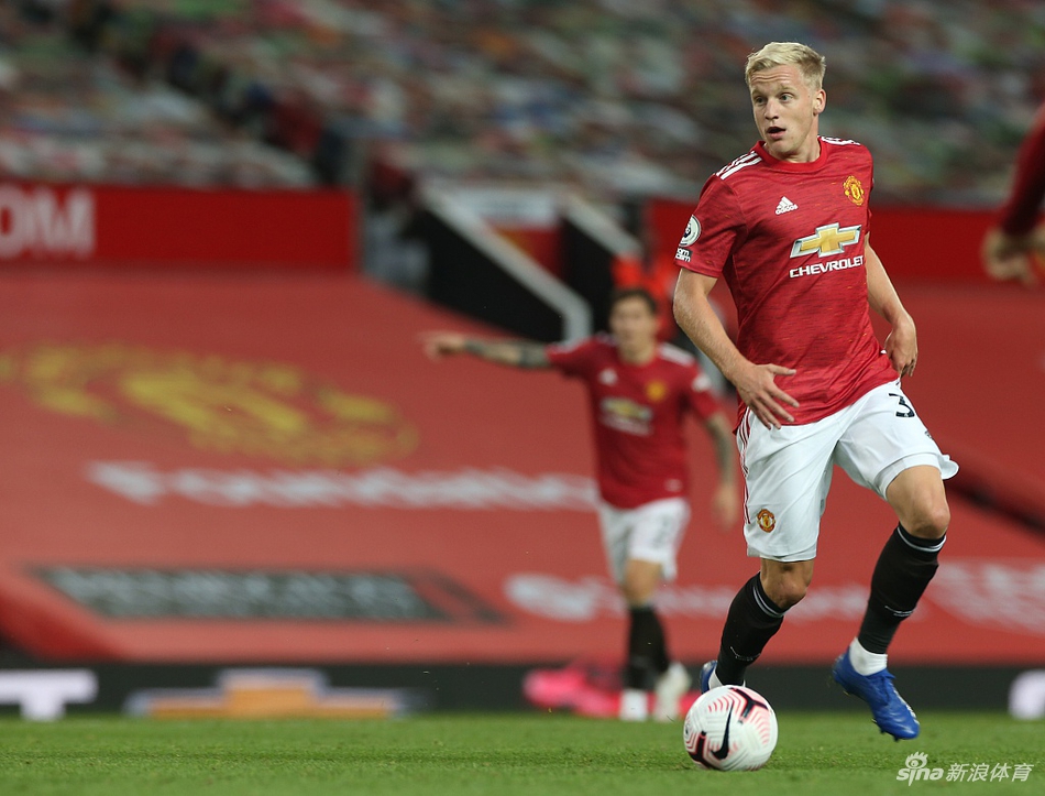 [英超]曼联1-3水晶宫 新援首秀进球