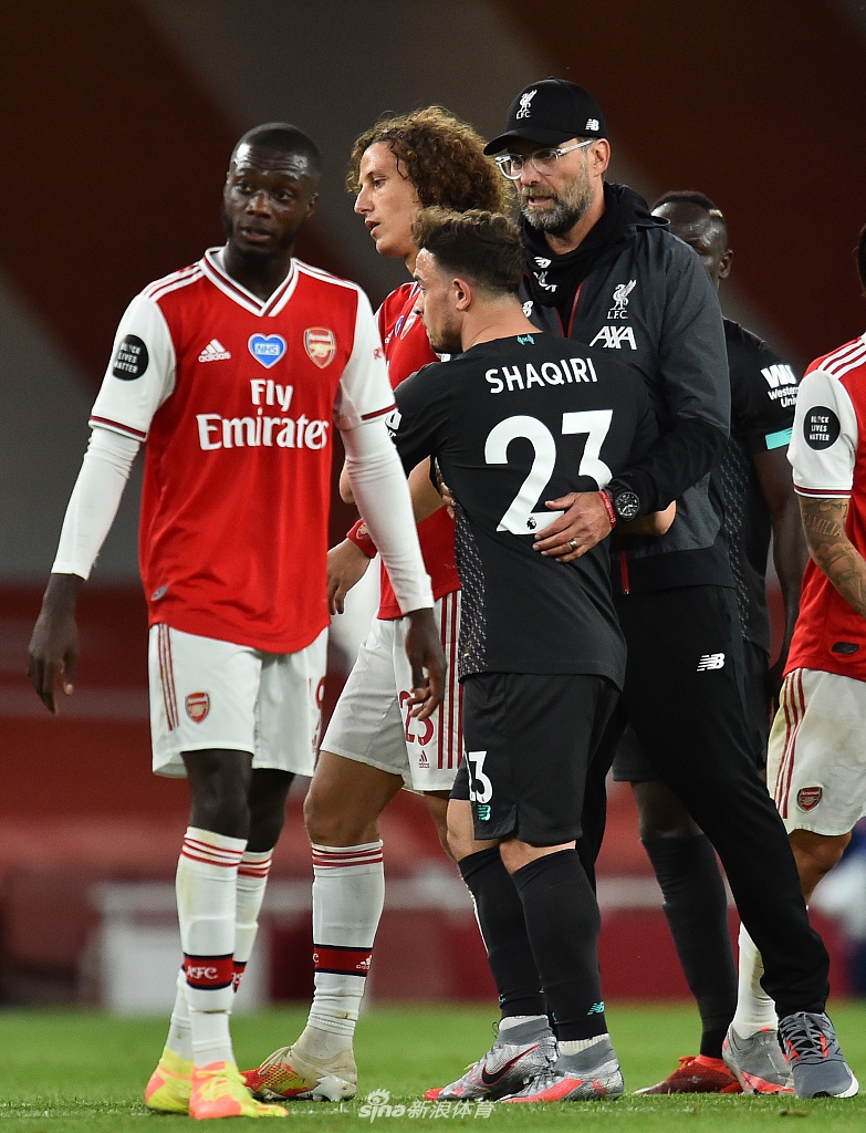 [英超]阿森纳2-1利物浦 拉卡泽特传射