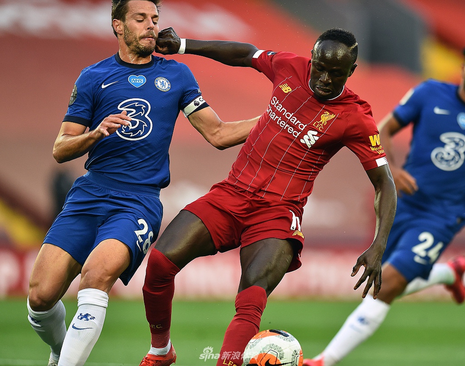 [英超]利物浦5-3切尔西 红军主场夺冠庆祝