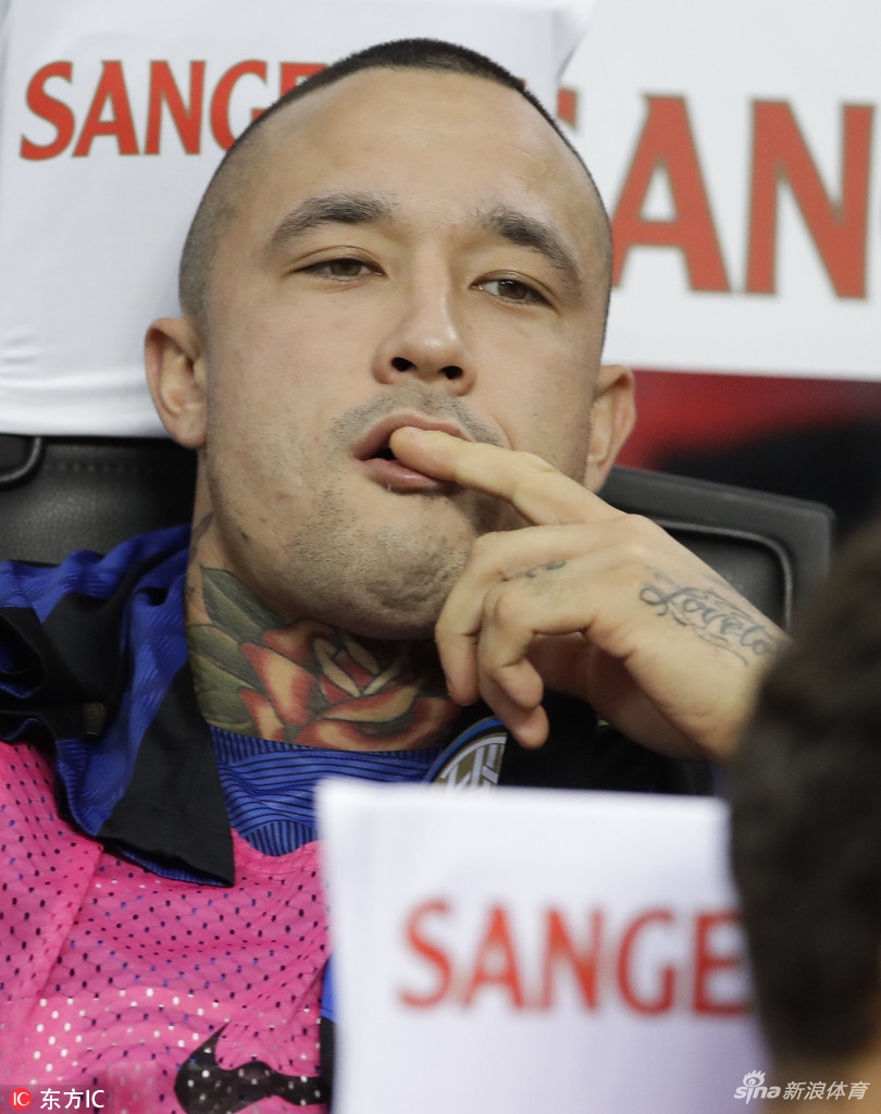 纳英戈兰坐替补席