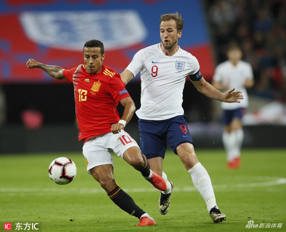 蒂亚戈迅速摆脱