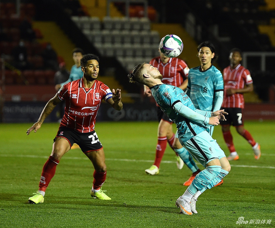 [联赛杯]利物浦7-2林肯城 南野拓实双响