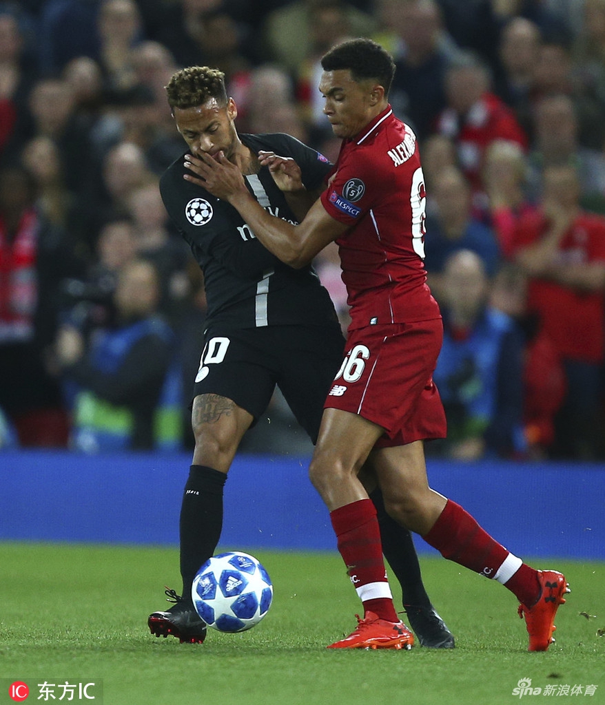 阿诺德“捧脸杀”