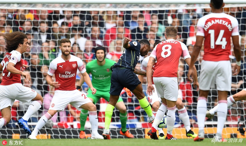 斯特林首开纪录