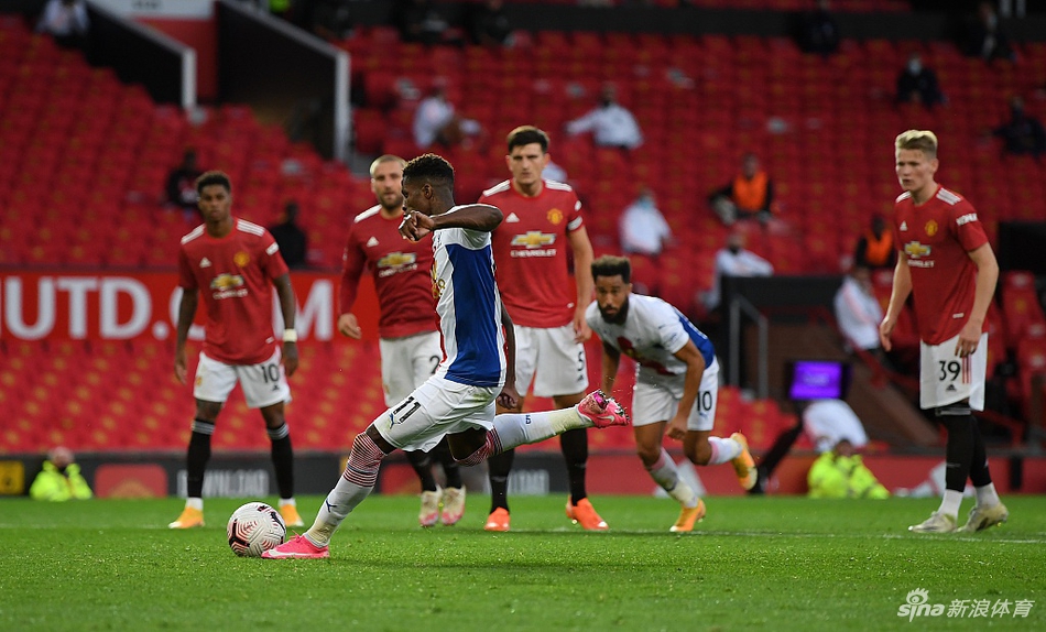 [英超]曼联1-3水晶宫 新援首秀进球