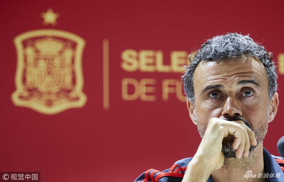 恩里克出席发布会