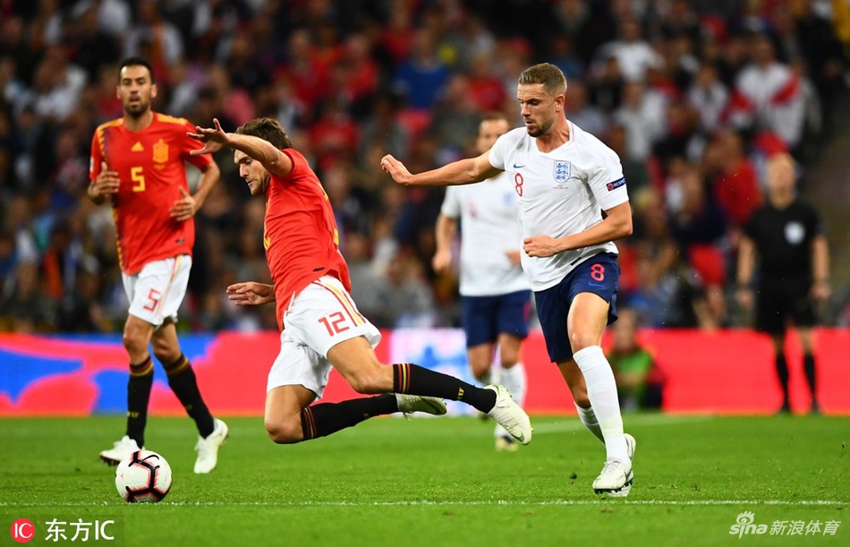 亨德森放倒阿隆索