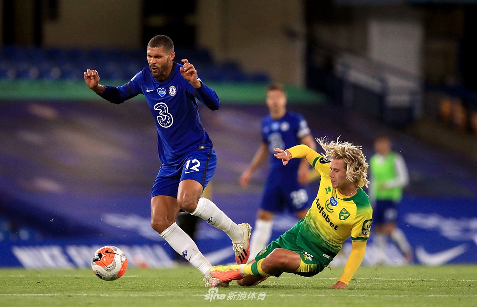 [英超]切尔西1-0诺维奇 吉鲁制胜