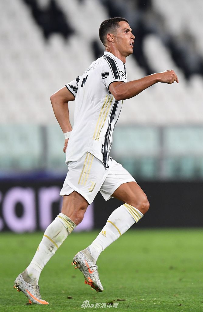 [欧冠]尤文2-1里昂仍出局 C罗双响