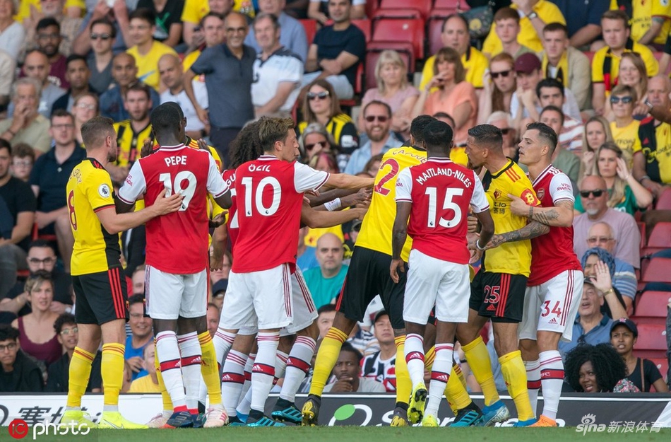 [英超]沃特福德2-2阿森纳