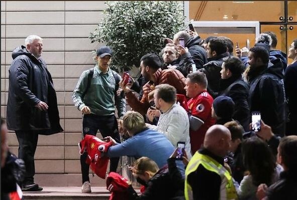 桑切斯俨然超级巨星