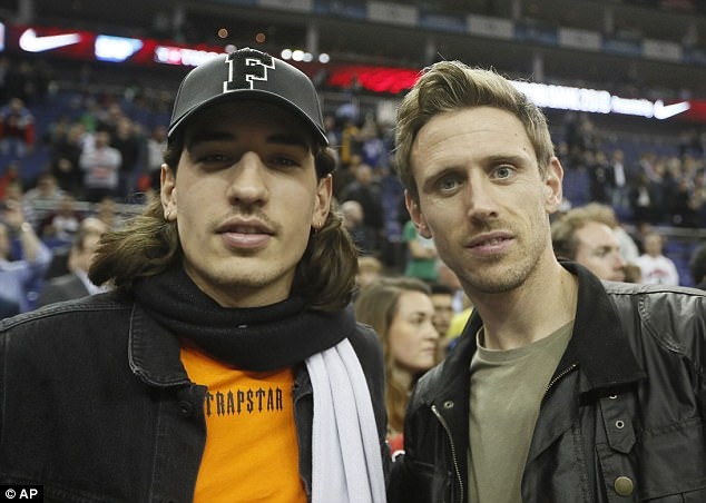 贝莱林和蒙雷亚尔