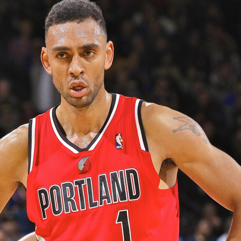 仅剩一人还在打球！姚明同届谁赚钱最多 仅3人上亿大姚排第4