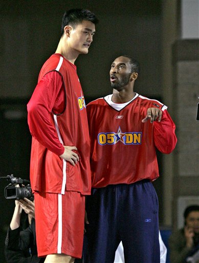 高甜预警!那些年的姚明和科比:从对手到好兄弟