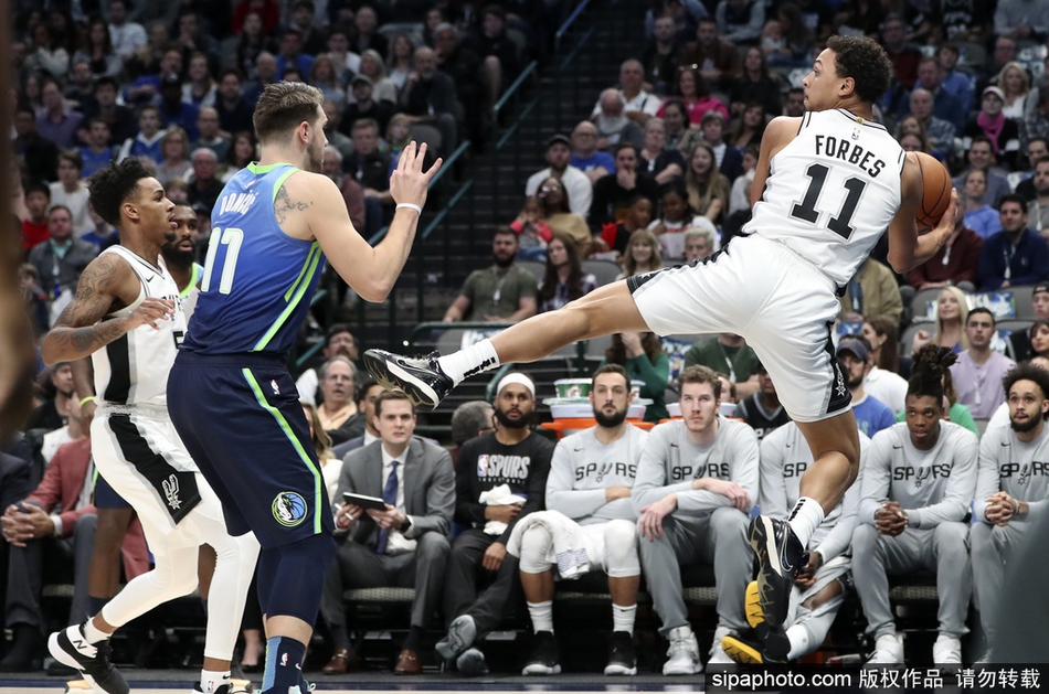 [NBA常规赛]马刺98-102独行侠