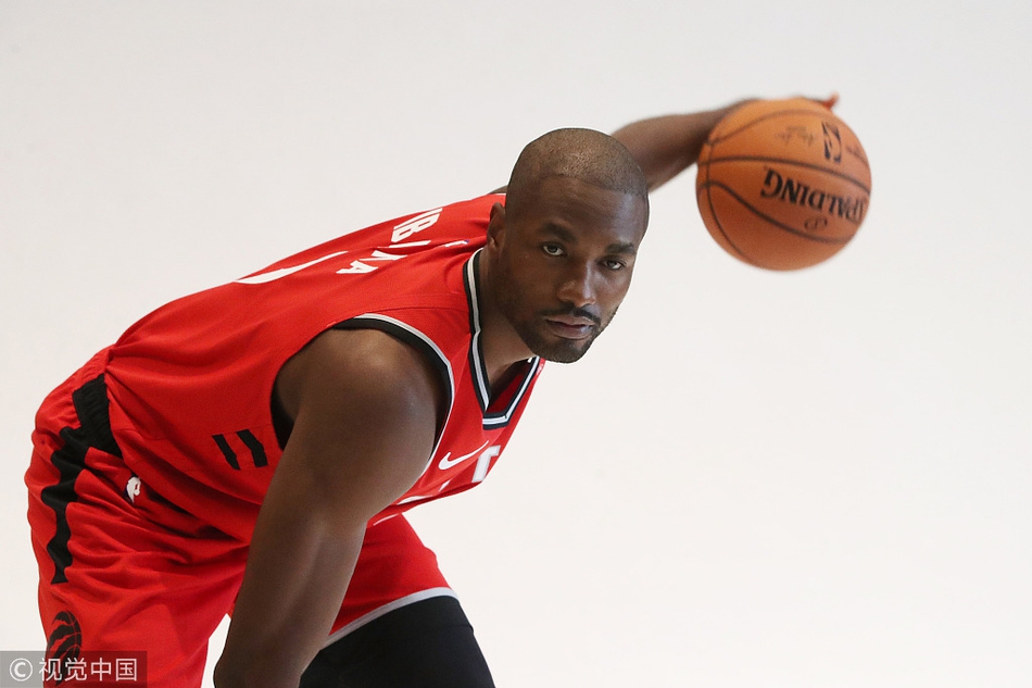 新北境之王正式登基！多年的面瘫也治好了 笑起来还挺帅