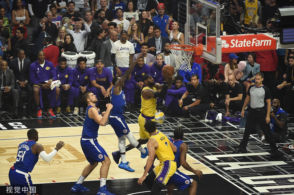 [NBA常规赛]湖人102-112快船 卡哇伊30分