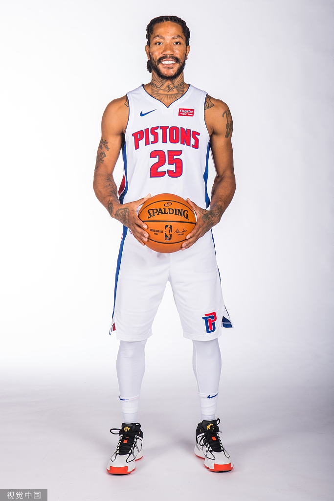 罗斯新赛季定妆照出炉!明天他就31岁了