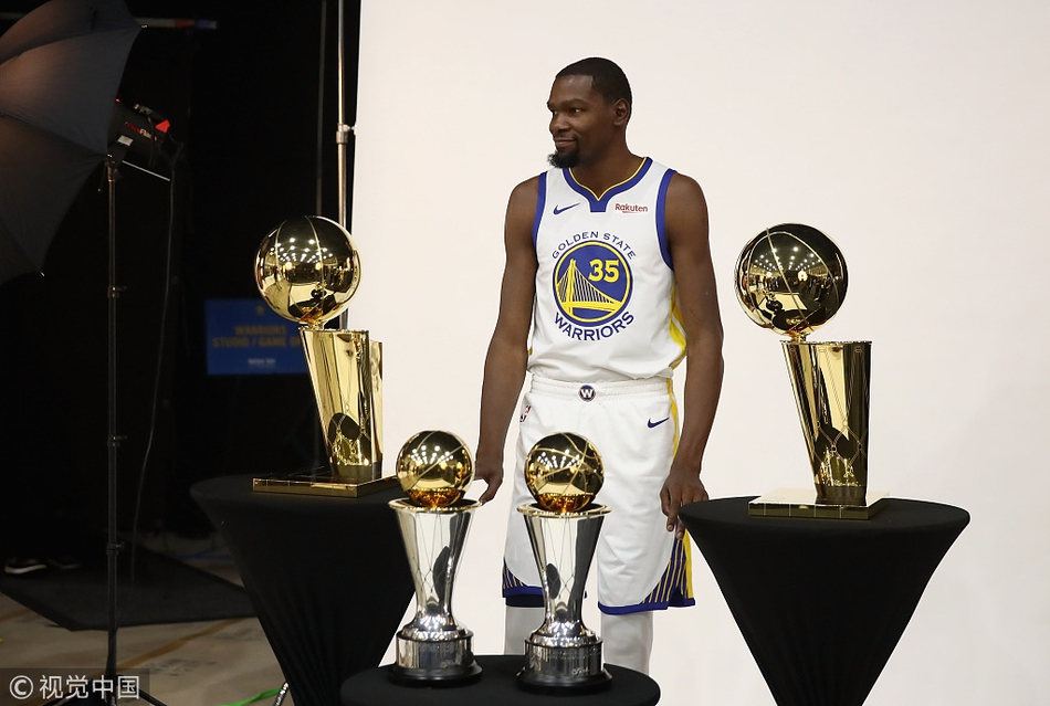 四年三冠！升级版勇士恐怖来袭 联盟最大梦魇