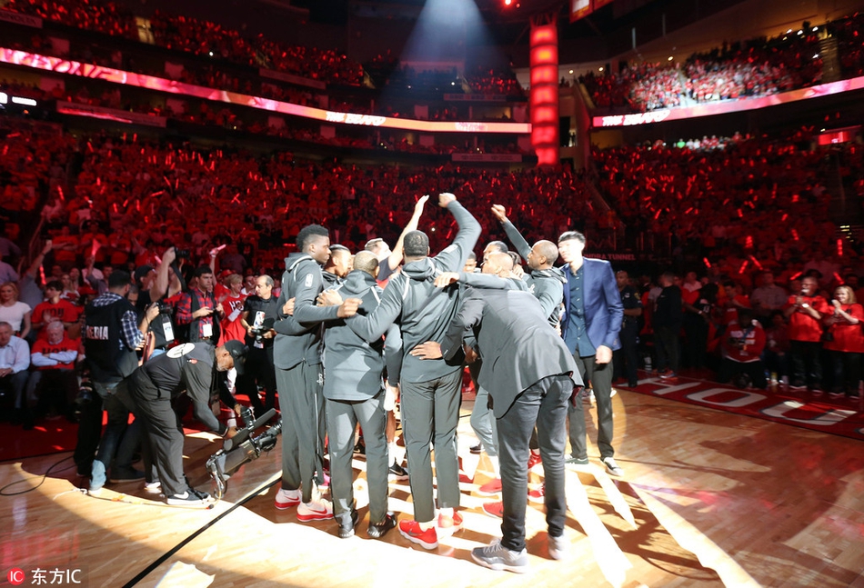 22分22板!周琦新秀赛季结束 你给他打几分?