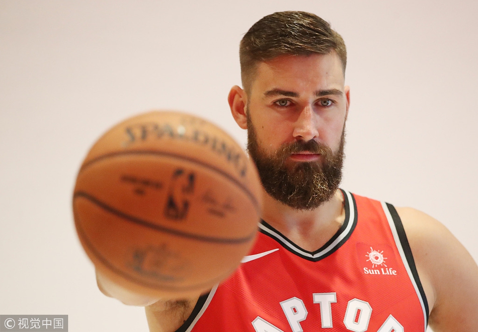 新北境之王正式登基！多年的面瘫也治好了 笑起来还挺帅