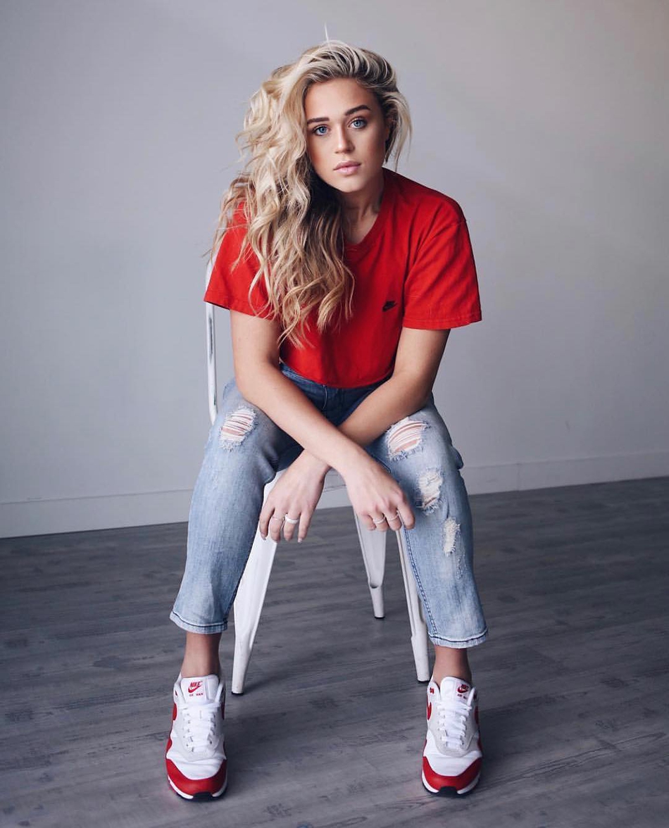 神似龙母的爵士拉拉队小姐姐美照第二弹！看一眼就再也无法自拔