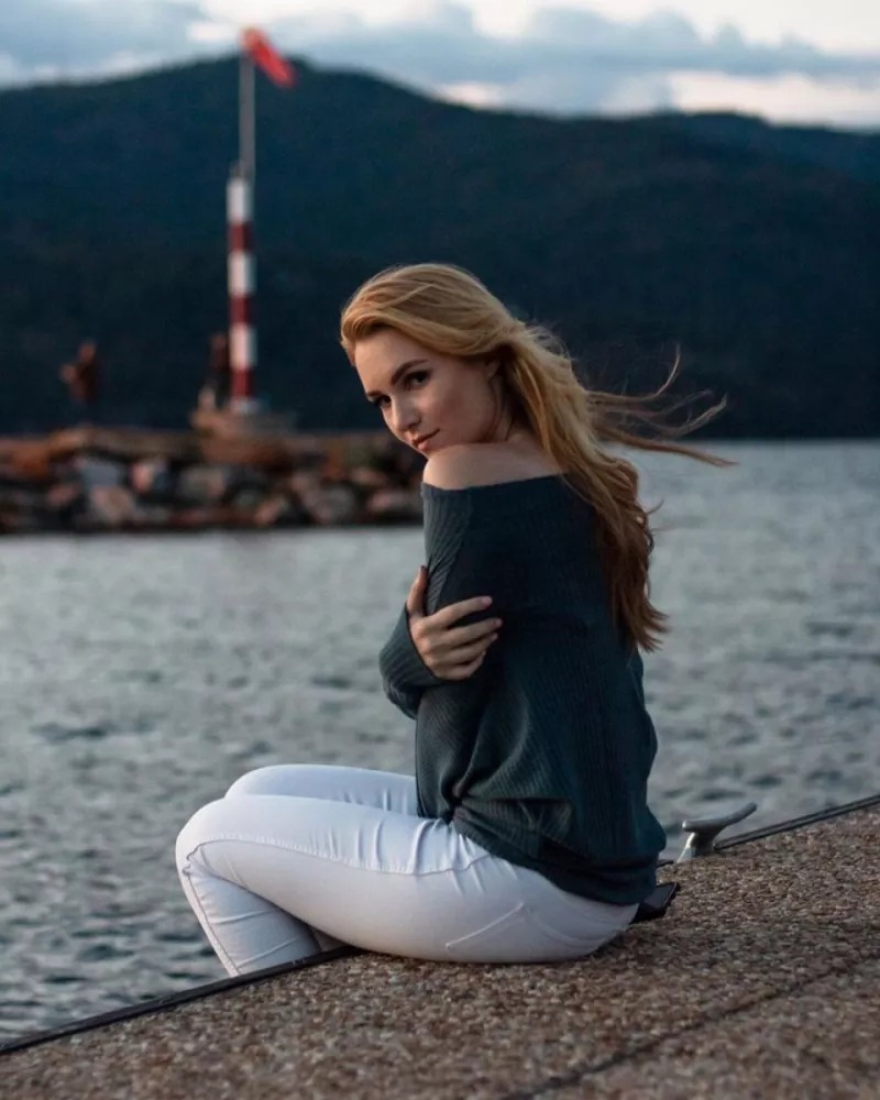 93年的国王啦啦队小姐姐！身材+颜值的完美组合 这气质谁扛得住